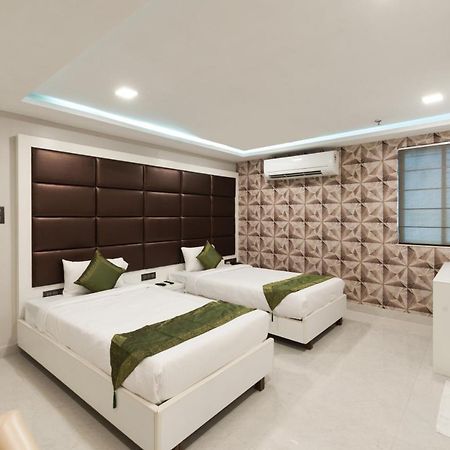 Treebo Trend Glorious Rim Rocks Palace Колката Екстериор снимка